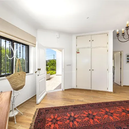 Private Oasis In Algarve With Pool & Fruit Garden