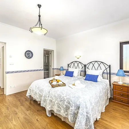 Private Oasis In Algarve With Pool & Fruit Garden 빌라