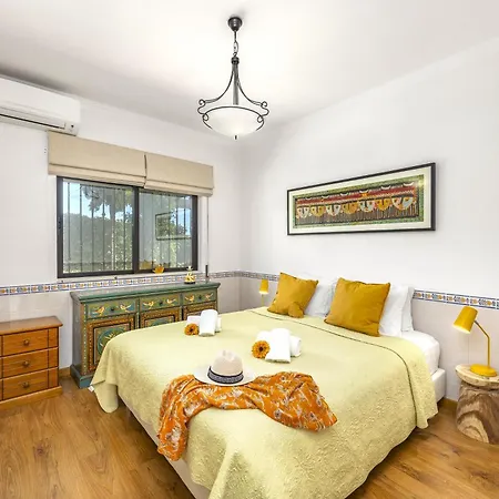 Villa Private Oasis In Algarve With Pool & Fruit Garden *